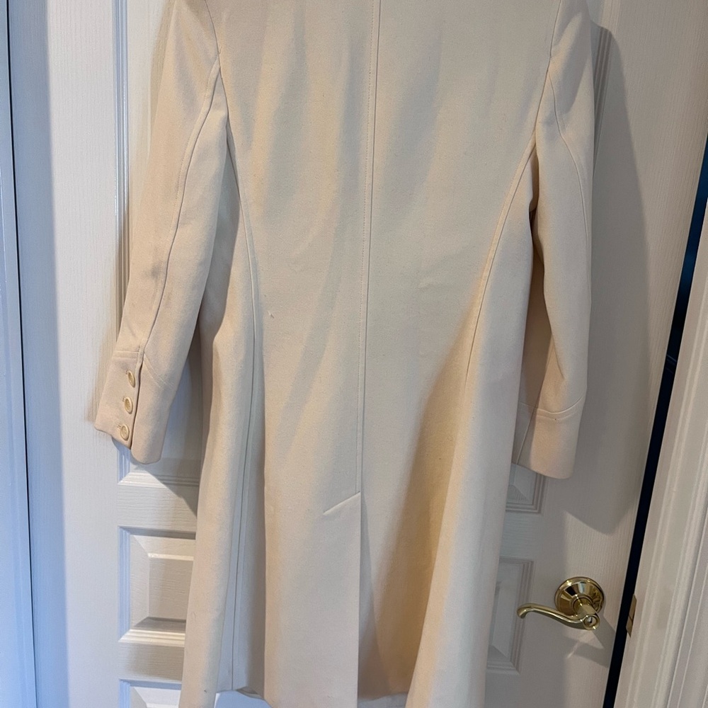 Theory Cream Trench Coat - Picture 6 of 13